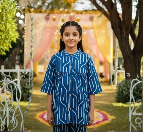 Dark blue girls cotton co-ord set profile view, comfortable and breathable kids outfit