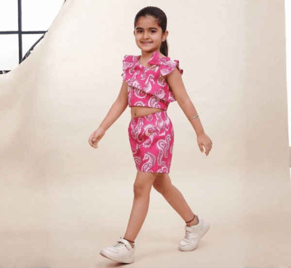 Girls' crop top with Shorts hover view