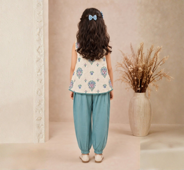  Girls Sleeveless Cord Set hover view
